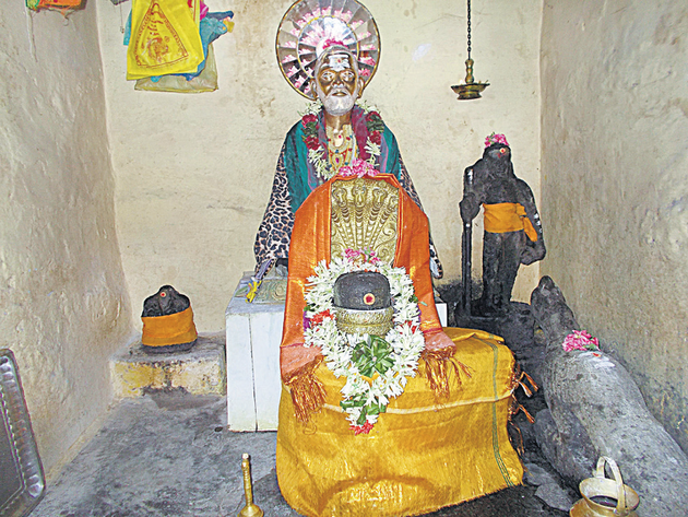 திண்டுக்கல் காமாட்சி மௌன குரு சுவாமிகள் ஜீவசமாதி