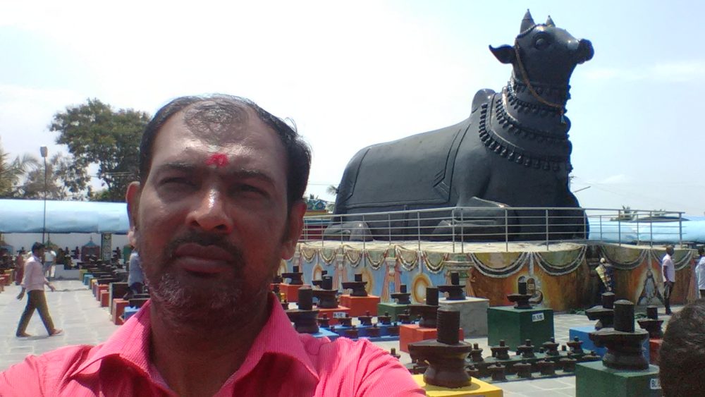 கோடிலிங்கேஸ்வரர் திருக்கோவில்-கோடிக்கும் அதிகமான லிங்கங்கள்