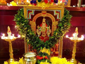 What is the benefit of giving tampoolam on Navratri