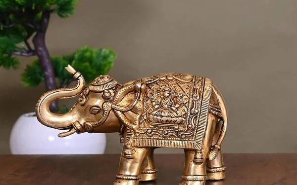 வீடுகளில் எந்த சிலை வைப்பதால் என்ன பலன்?